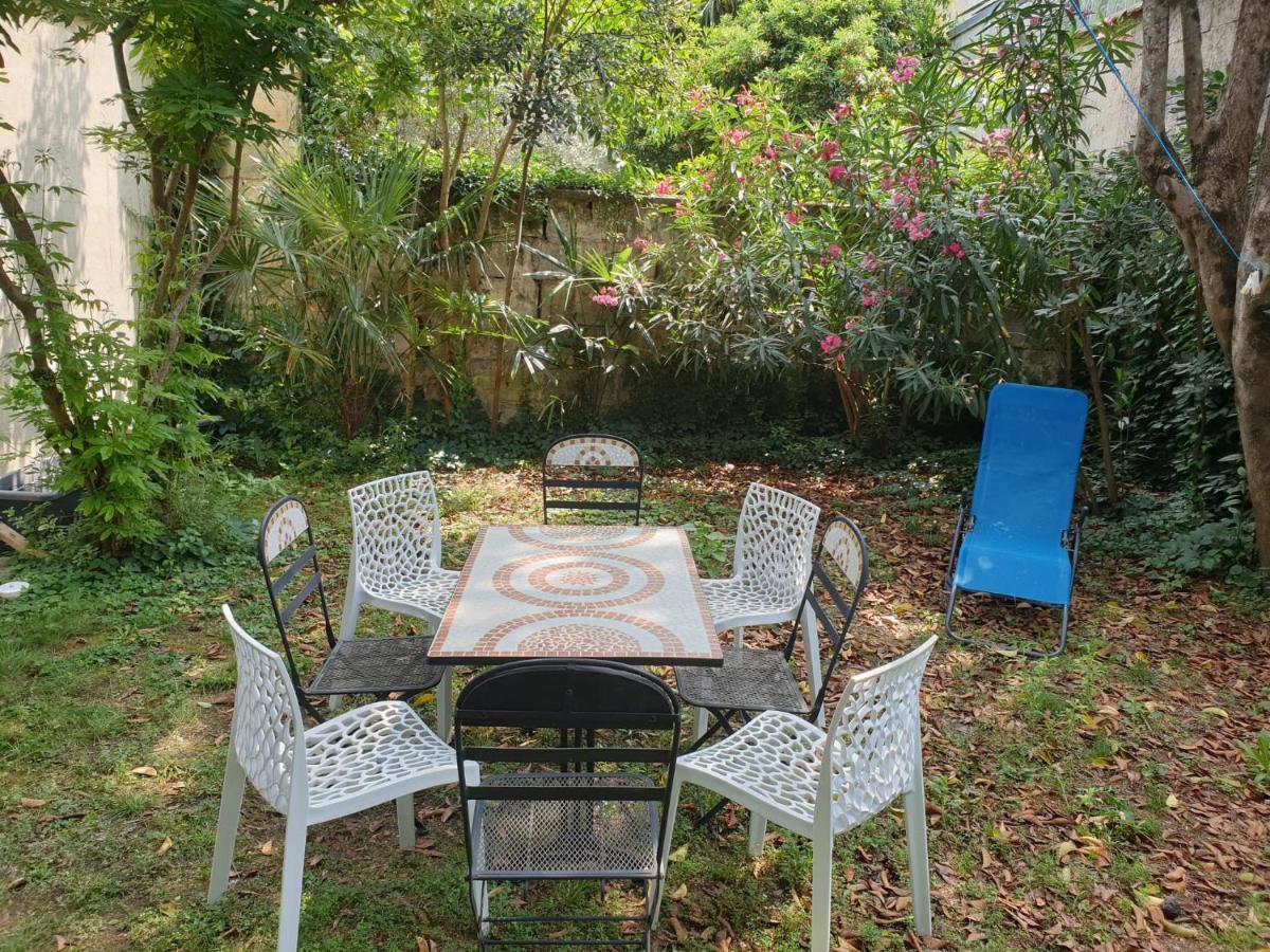 Maison 150M2 Jardin A Louer En Entier, Bordeaux Centre Chartrons, 3 Chambres 3 Salles De Bains 1 Canape-Lit Llllnumero De Telephone Dans L'Annonce Si Questionlll Exterior photo